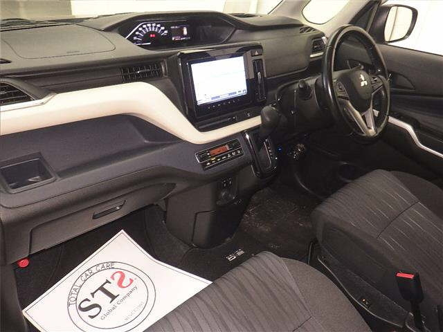 MITSUBISHI DELICA D2 2023