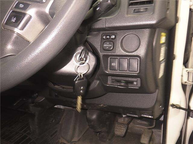 TOYOTA HIACE VAN 2021