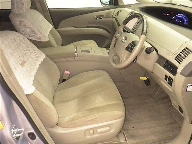 TOYOTA ESTIMA HYBRID 2011