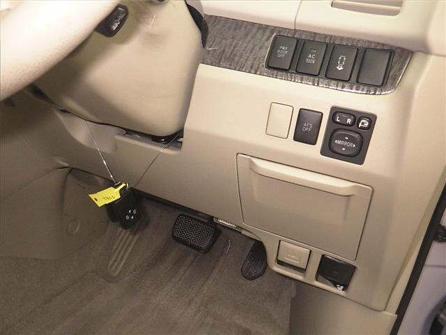 TOYOTA ESTIMA HYBRID 2011