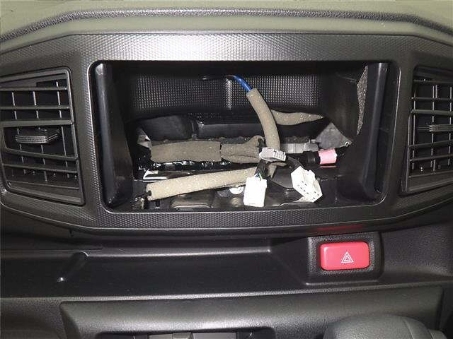 DAIHATSU MIRA E S 2024