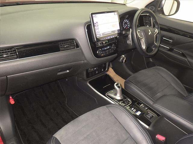 MITSUBISHI OUTLANDER PHEV 2019