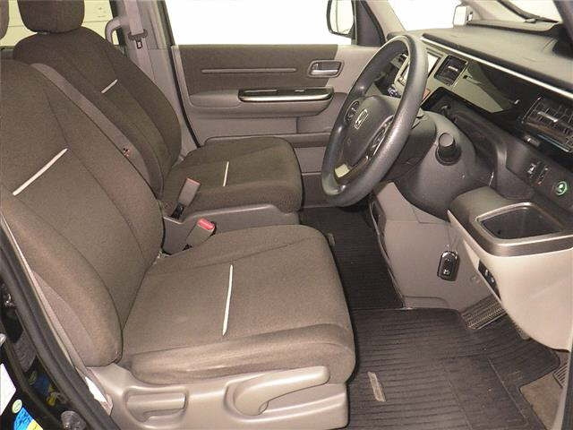 HONDA STEP WAGON 2017