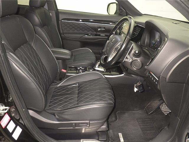 MITSUBISHI OUTLANDER PHEV 2018