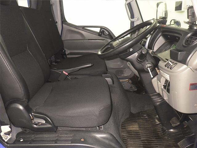 MITSUBISHI CANTER 2016