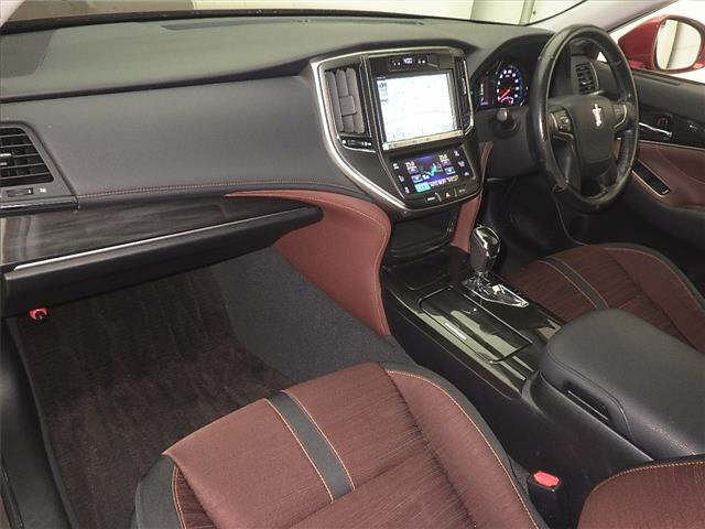 TOYOTA CROWN 2013