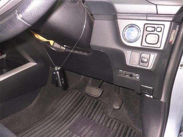 TOYOTA COROLLA FIELDER 2013