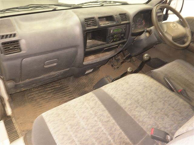 MAZDA BONGO 2008