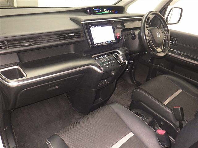 HONDA STEP WAGON 2018