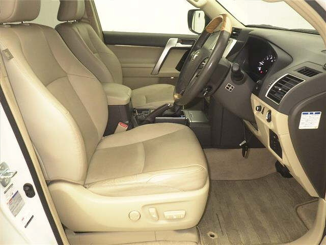 TOYOTA LAND CRUISER PRADO 2018