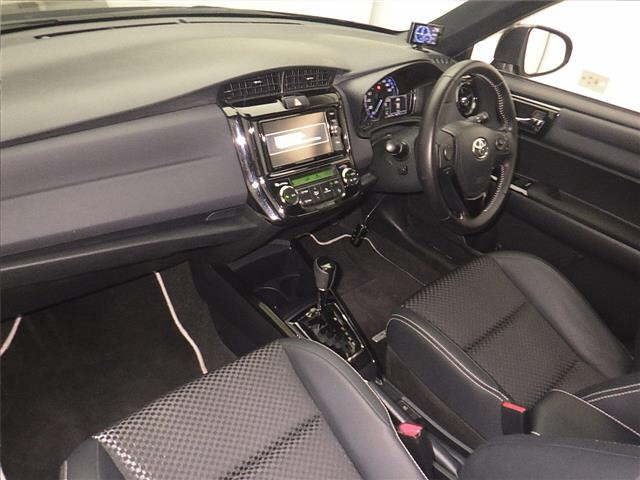 TOYOTA COROLLA AXIO 2016