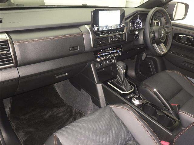 MITSUBISHI TRITON 2025