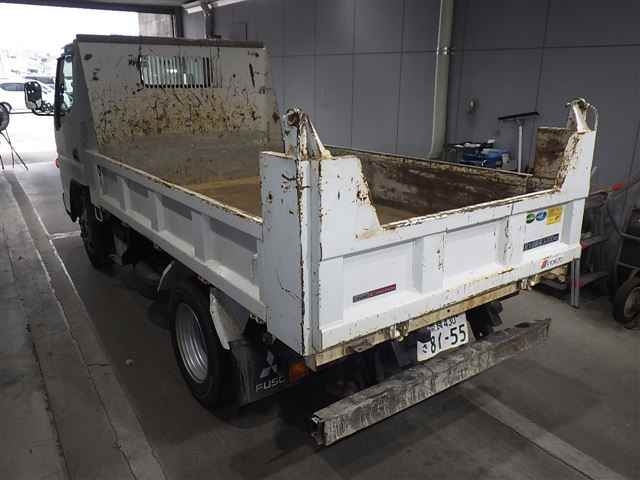 MITSUBISHI CANTER 2011