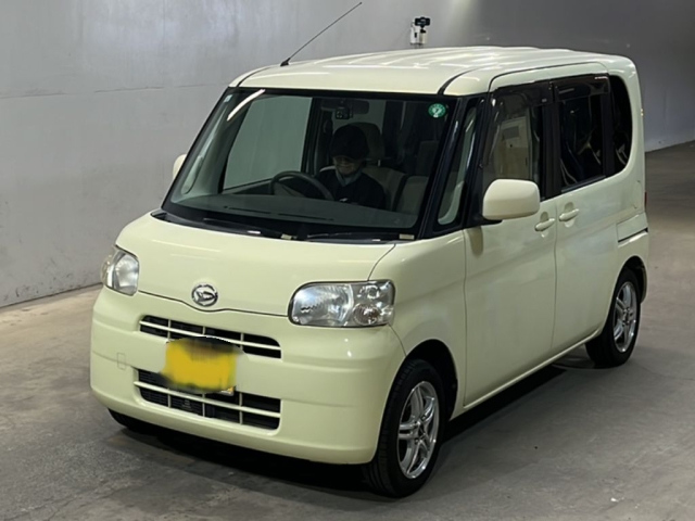 DAIHATSU TANTO 2008
