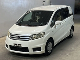HONDA FREED 2010