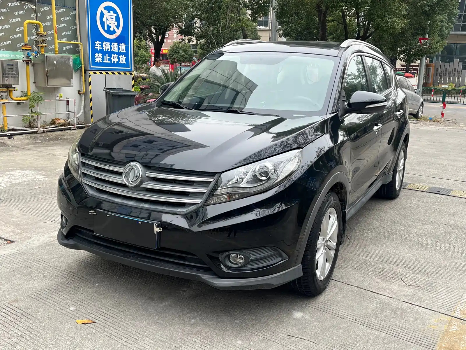 DONGFENG FENGGUANG 580 2016