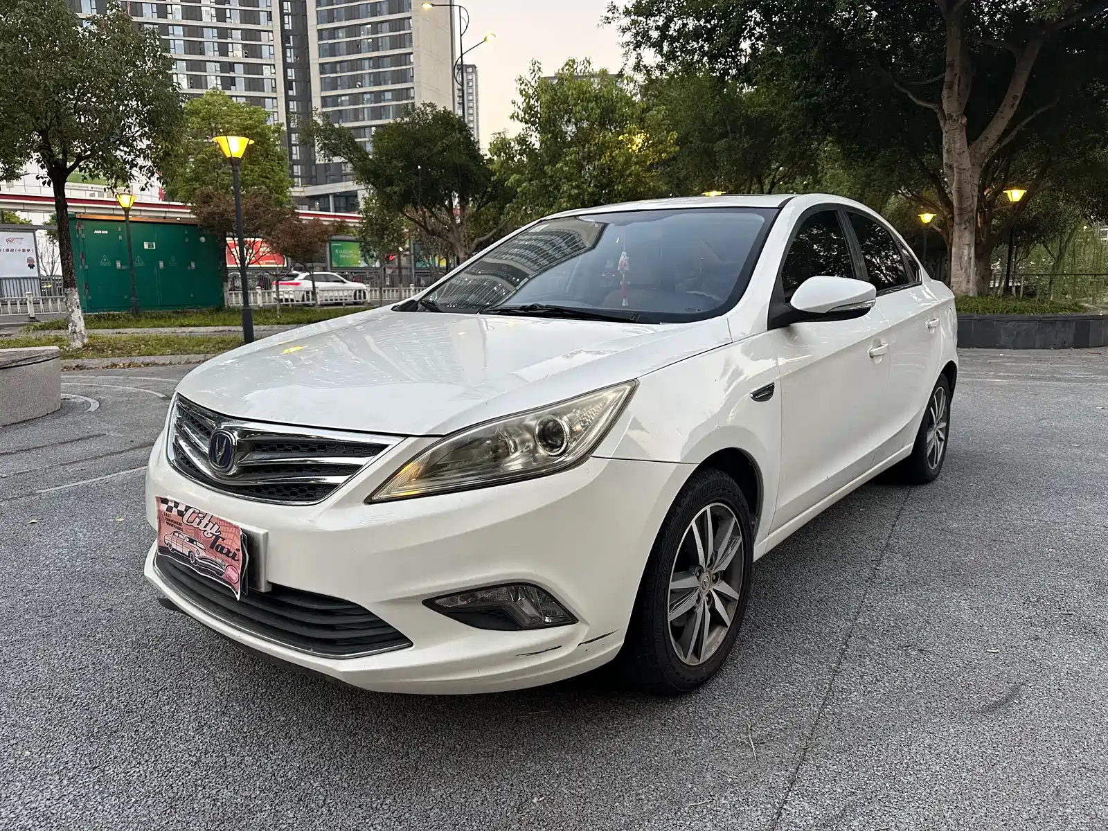 CHANGAN EADO 2015