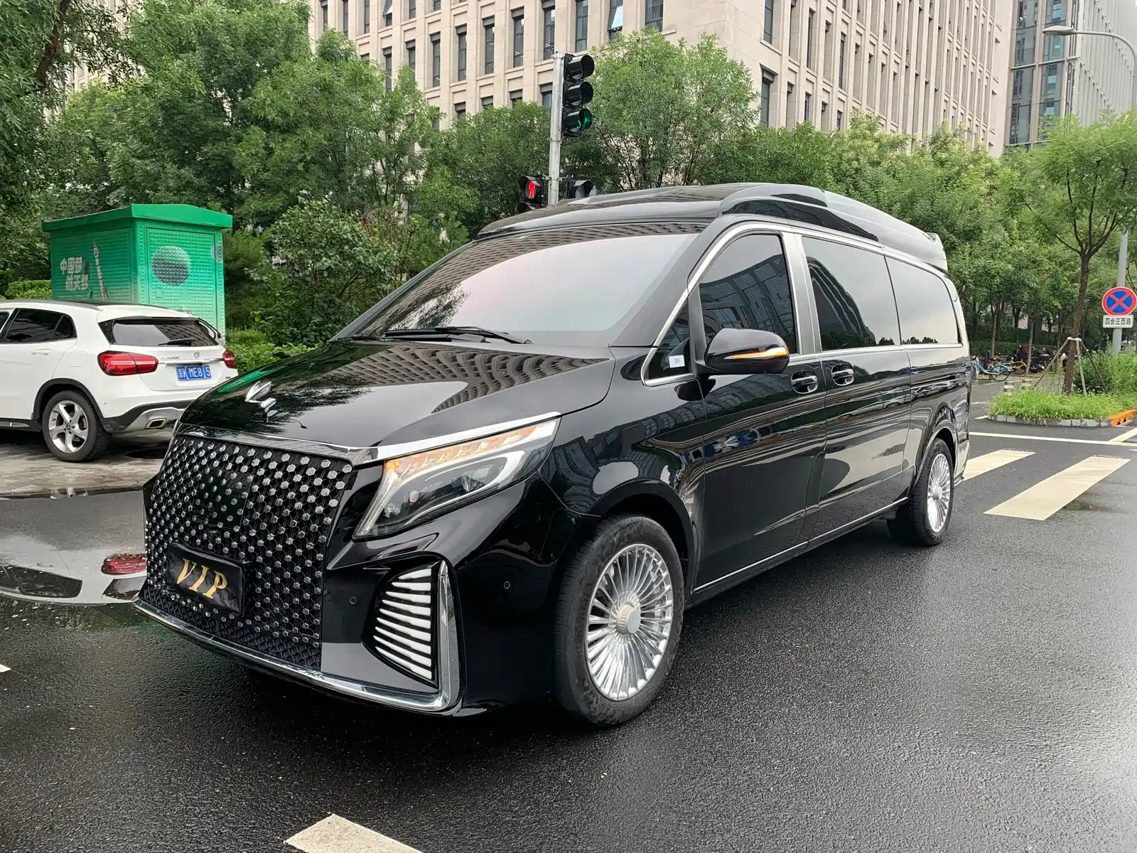 MERCEDES-BENZ V-CLASS 2022
