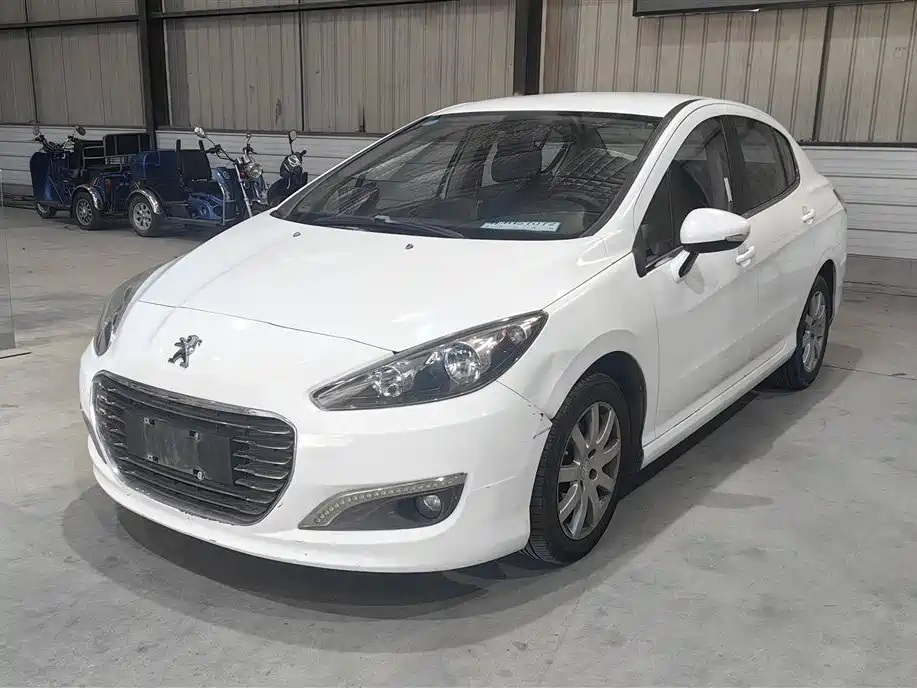 PEUGEOT 308 2013