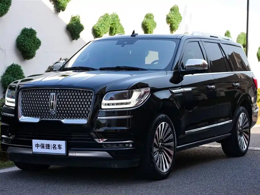 LINCOLN NAVIGATOR 2018