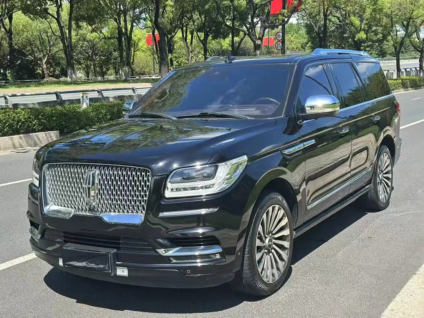 LINCOLN NAVIGATOR 2019