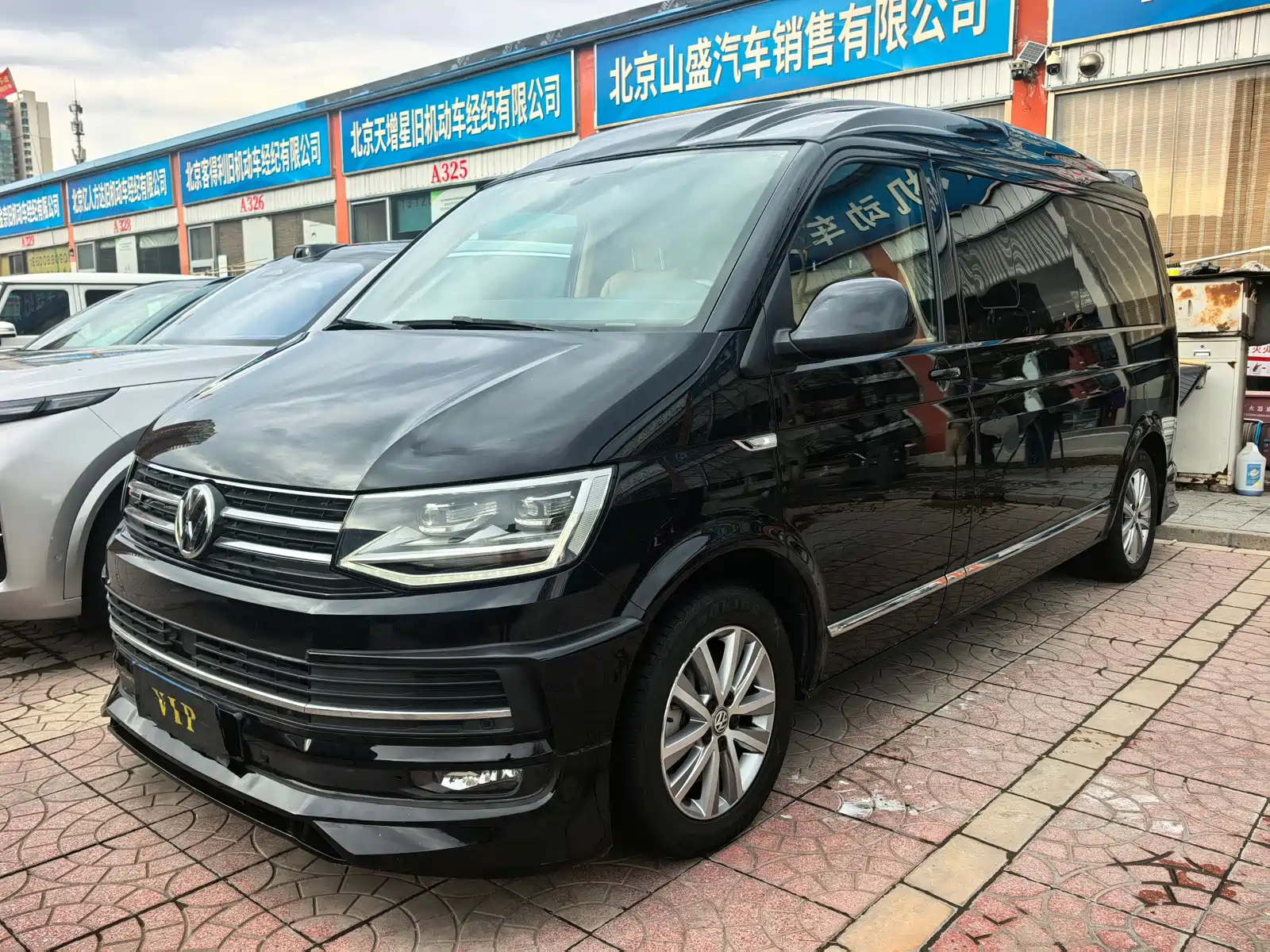 VOLKSWAGEN CARAVELLE 2019