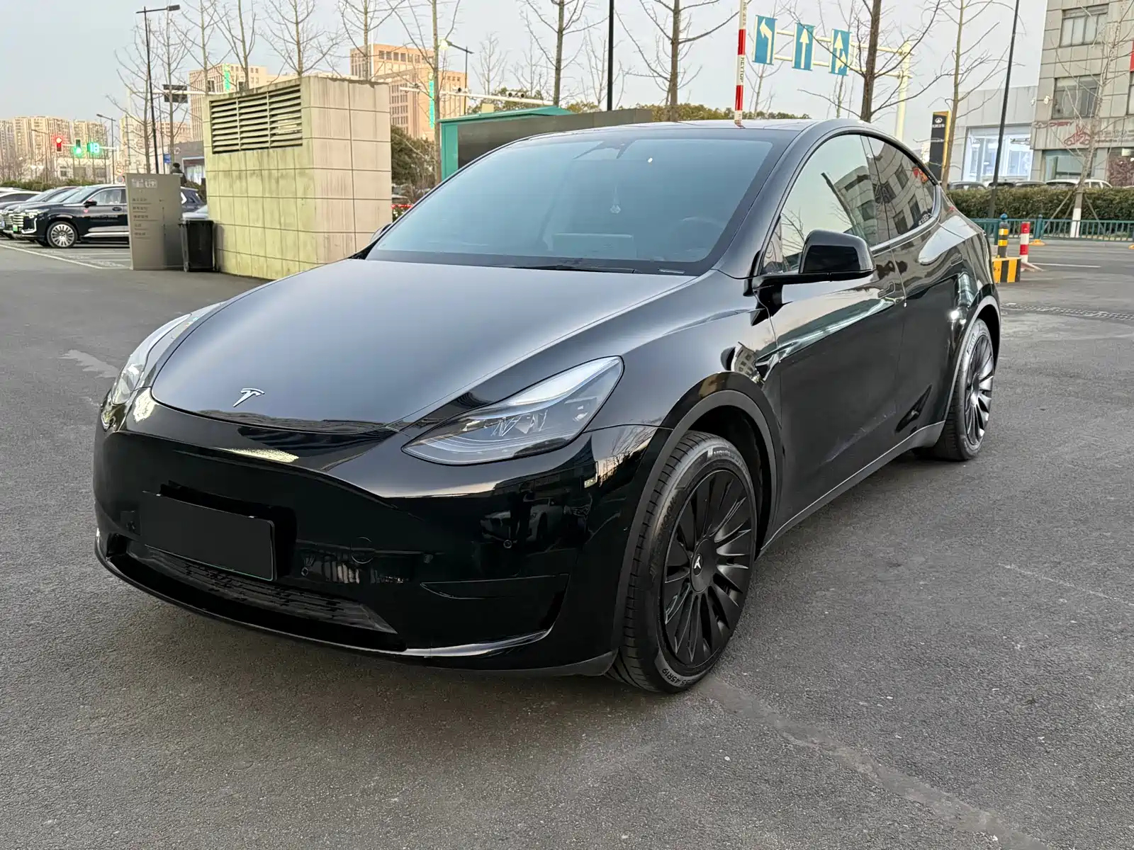 TESLA MODEL Y 2023