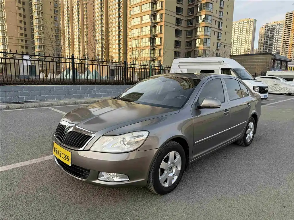 SKODA OCTAVIA 2013