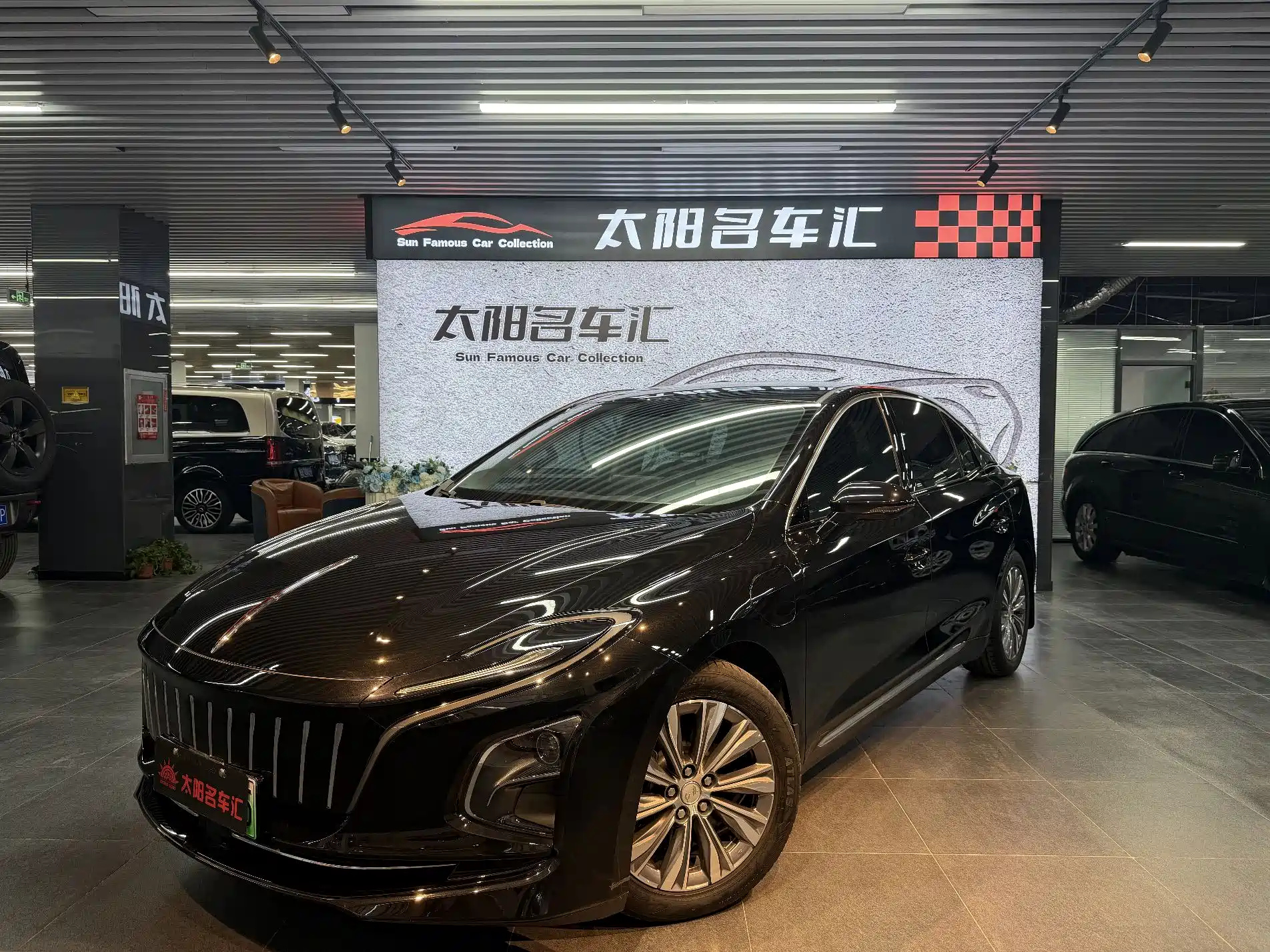 HONGQI E-QM5 2024