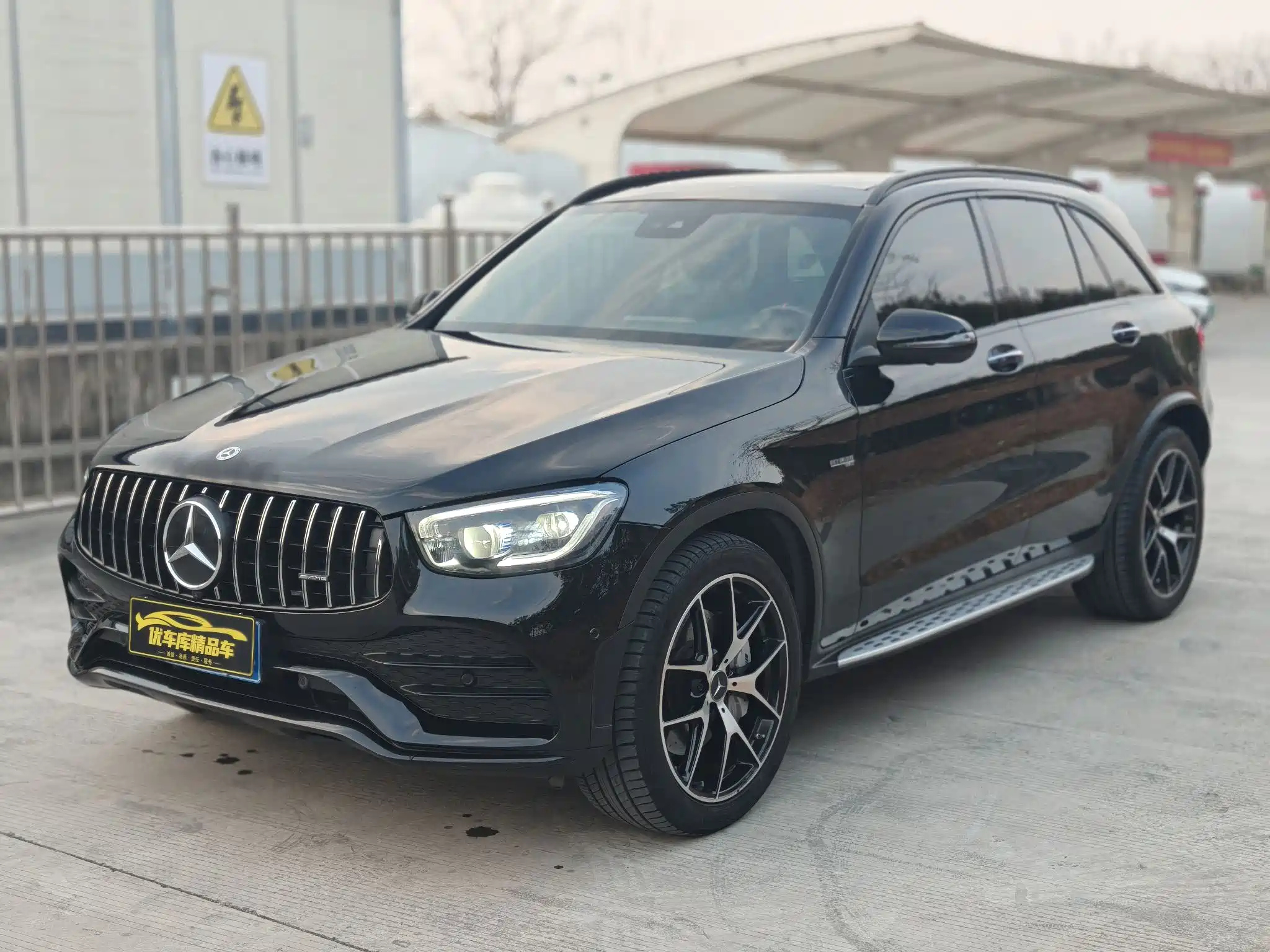 MERCEDES-BENZ GLC AMG 2022