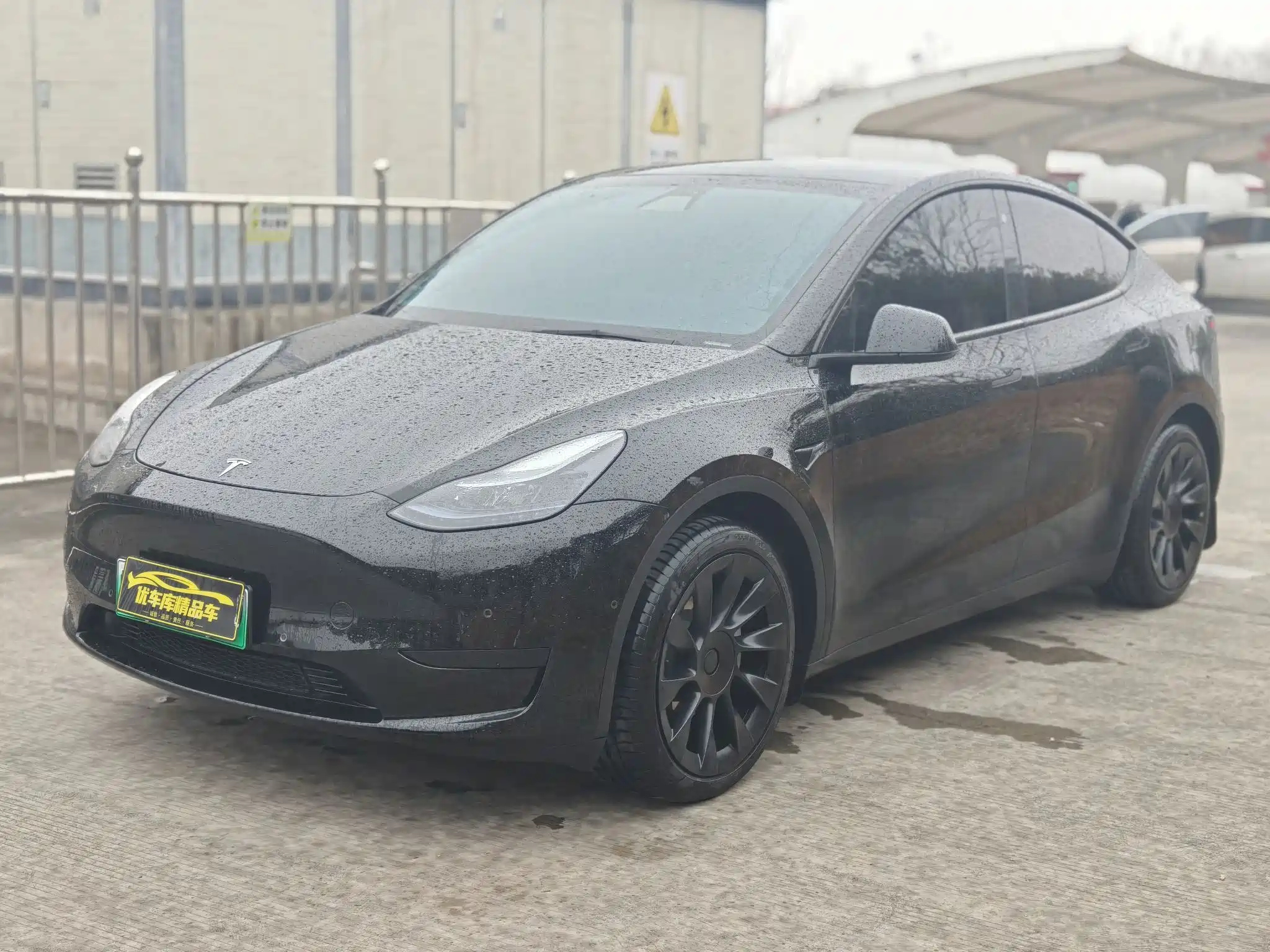 TESLA MODEL Y 2023
