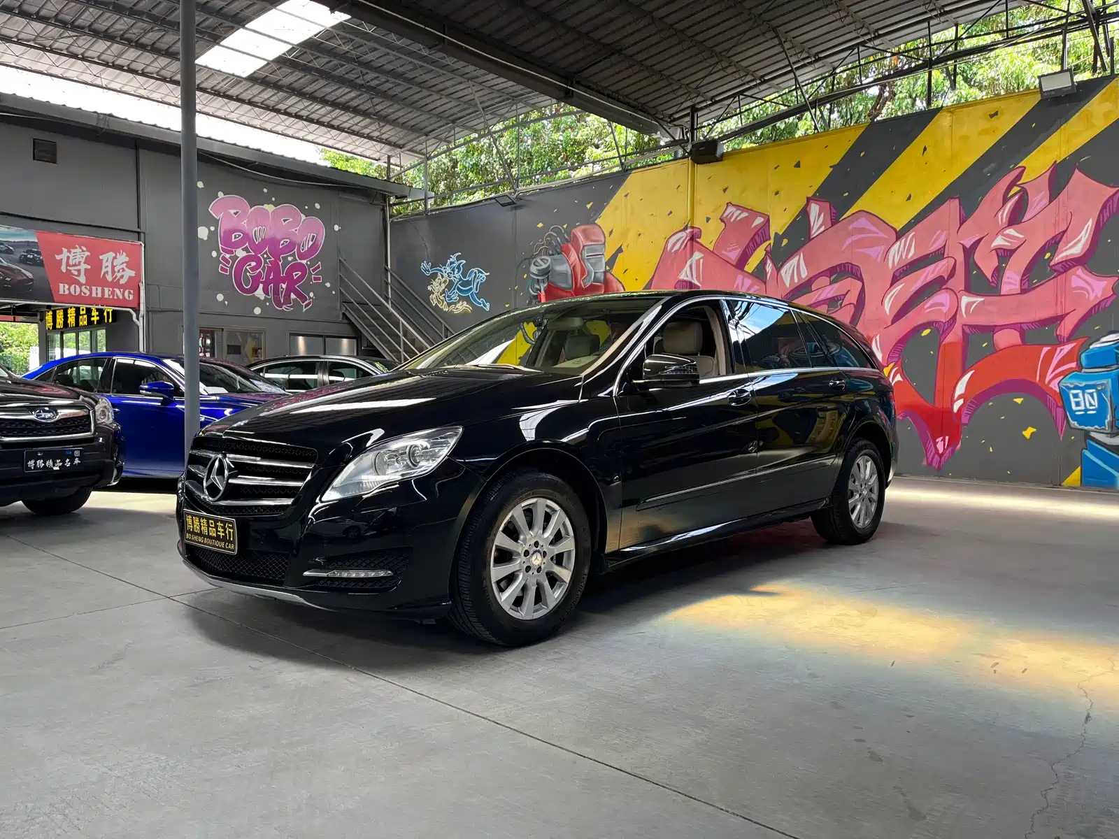 MERCEDES-BENZ R-CLASS 2011