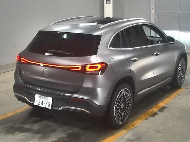 MERCEDES BENZ EQA 2022