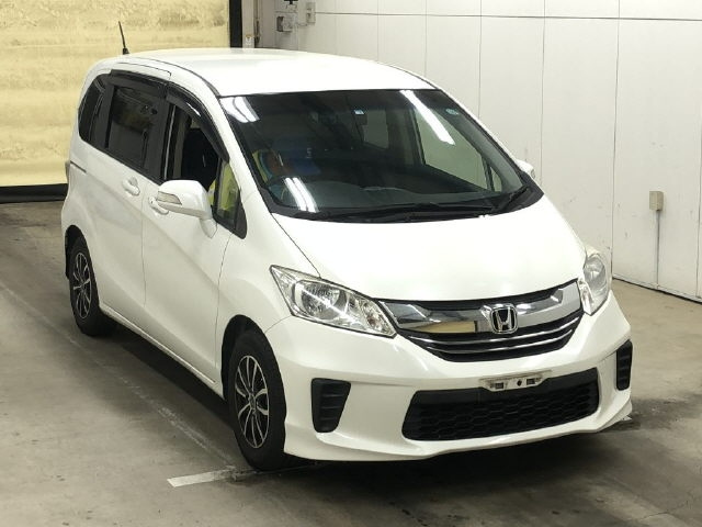 HONDA FREED 2016