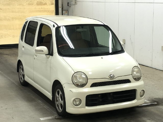 DAIHATSU MOVE LATTE