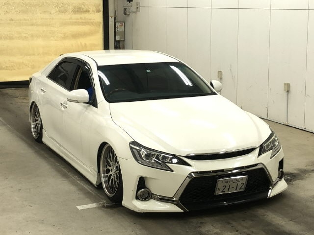 TOYOTA MARK X 2010