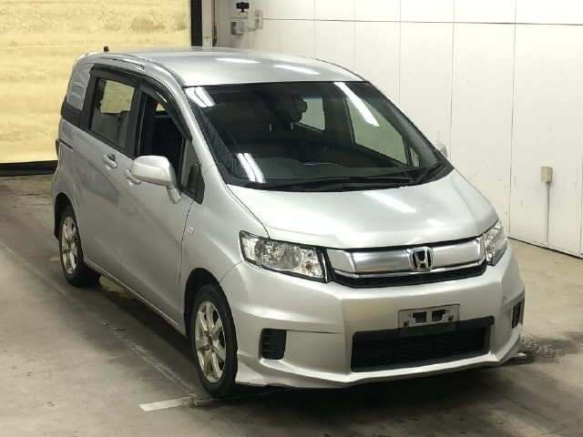 HONDA FREED