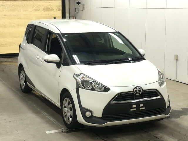 TOYOTA SIENTA 2016