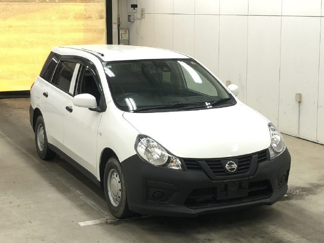 NISSAN AD
