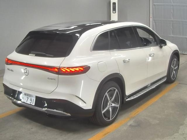 MERCEDES BENZ EQS 2023