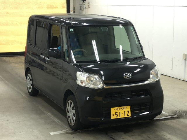 DAIHATSU TANTO 2015