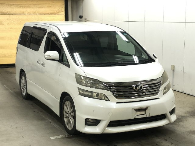 TOYOTA VELLFIRE 2010