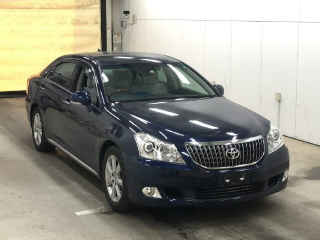 TOYOTA CROWN 2011