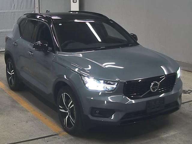 VOLVO XC40 2020