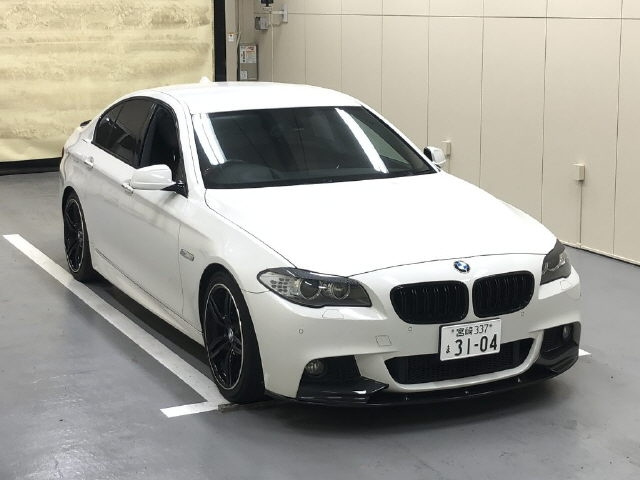 BMW 5 SERIES 2013