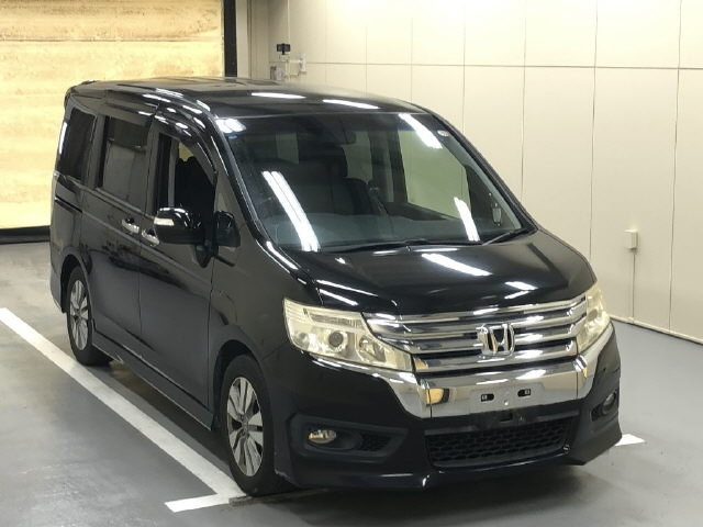 HONDA STEP WAGON 2012