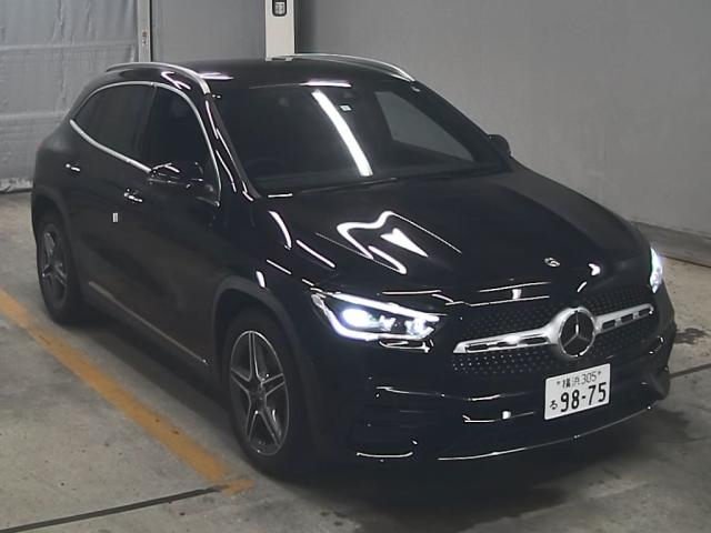 MERCEDES BENZ GLA CLASS 2023