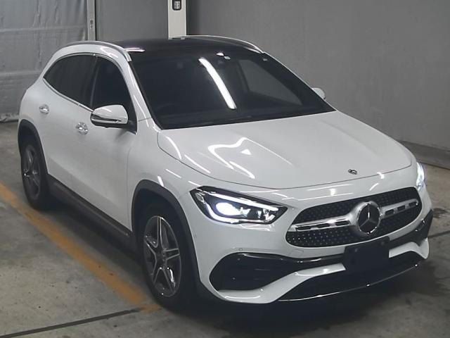 MERCEDES BENZ GLA CLASS 2021