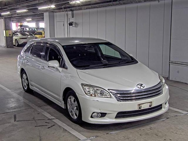 TOYOTA MARK X ZIO 2010