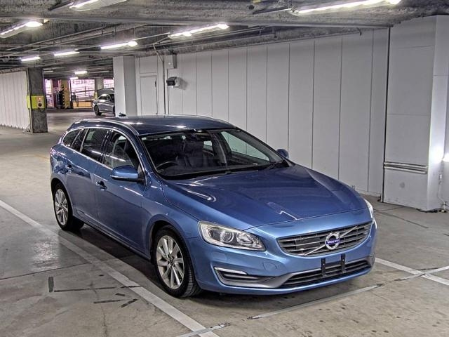 VOLVO V60 2014